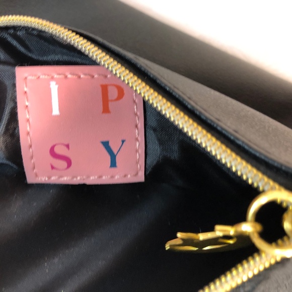 Black IPSY Cosmetics bag “You’re Magic “ Glam - Picture 6 of 6